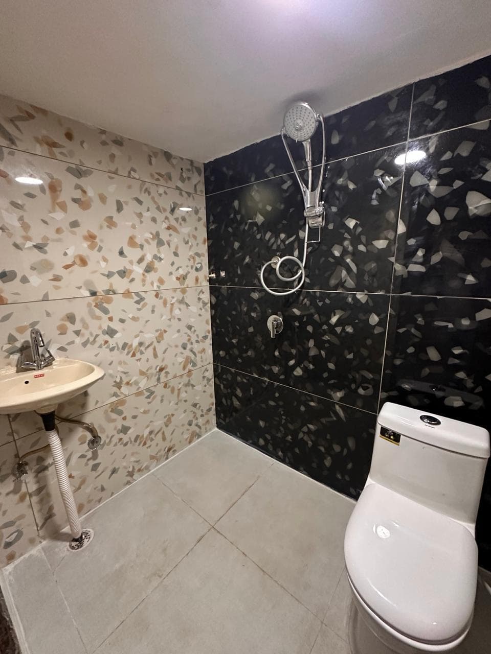 Courtyard 1.O image 8